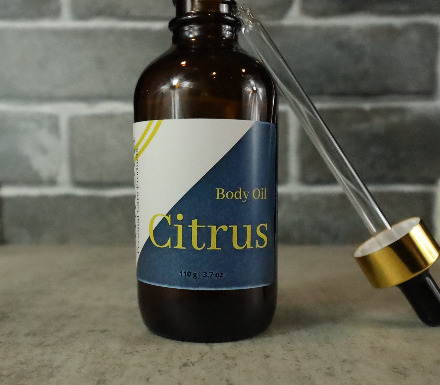 Citrus organic body oil for soft skin, for moisturized skin.