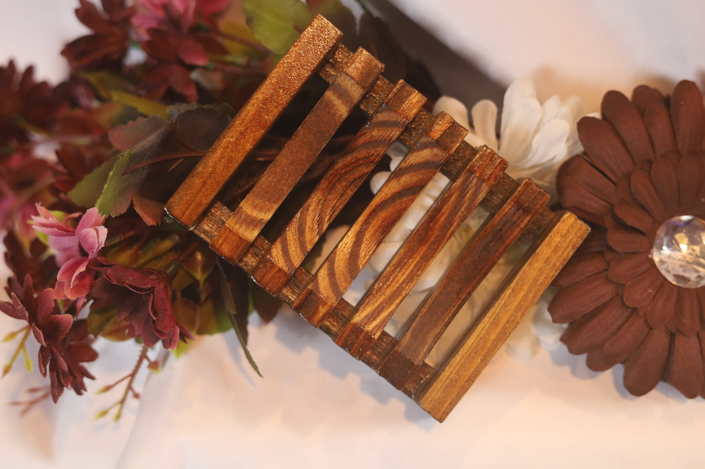 Bathroom Wooden Soap Case Holder, Natural Wood Hand Craft Soap Dish, Sponge Holder for Soap, Sponges, or Scrubber.