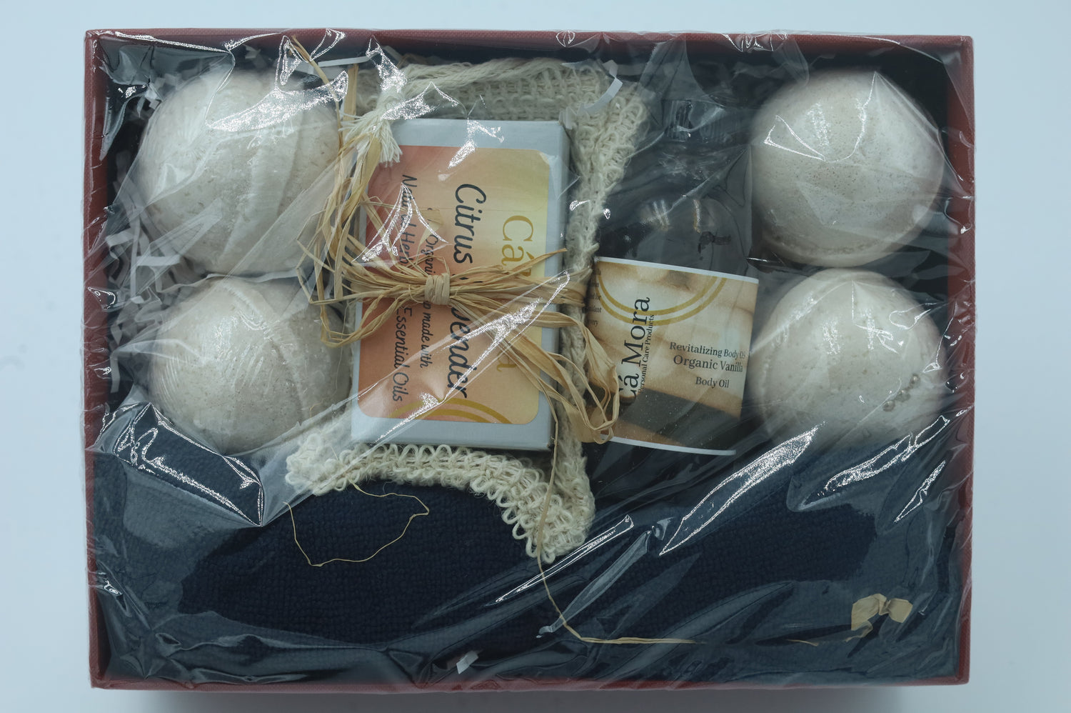 Ca'Mora bath bomb gift box.