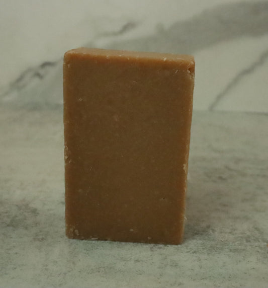 Sweet musk soap is a mix of earthy musk with amber and vanilla. Contains ground oatmeal as an exfoliant.